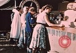 Image Alaskan femmes Palmer Alaska USA, 1953, de la seconde 4 séquences d'archives historiques vidéo 65675034998