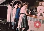 Image Alaskan femmes Palmer Alaska USA, 1953, de la seconde 20 séquences d'archives historiques vidéo 65675034998