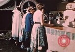 Image Alaskan femmes Palmer Alaska USA, 1953, de la seconde 21 séquences d'archives historiques vidéo 65675034998