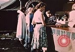 Image Alaskan femmes Palmer Alaska USA, 1953, de la seconde 27 séquences d'archives historiques vidéo 65675034998
