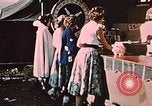 Image Alaskan femmes Palmer Alaska USA, 1953, de la seconde 30 séquences d'archives historiques vidéo 65675034998