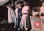 Image Alaskan femmes Palmer Alaska USA, 1953, de la seconde 32 séquences d'archives historiques vidéo 65675034998