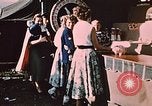 Image Alaskan femmes Palmer Alaska USA, 1953, de la seconde 33 séquences d'archives historiques vidéo 65675034998