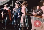Image Alaskan femmes Palmer Alaska USA, 1953, de la seconde 36 séquences d'archives historiques vidéo 65675034998