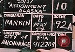 Standbild Alaskan Menschen Anchorage Alaska USA, 1954, aus Sekunde 15 historischem Filmmaterial Videoclip 65675035002