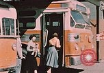 Standbild Alaskan Menschen Anchorage Alaska USA, 1954, aus Sekunde 20 historischem Filmmaterial Videoclip 65675035002