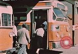 Standbild Alaskan Menschen Anchorage Alaska USA, 1954, aus Sekunde 22 historischem Filmmaterial Videoclip 65675035002