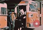 Standbild Alaskan Menschen Anchorage Alaska USA, 1954, aus Sekunde 27 historischem Filmmaterial Videoclip 65675035002