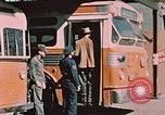 Standbild Alaskan Menschen Anchorage Alaska USA, 1954, aus Sekunde 33 historischem Filmmaterial Videoclip 65675035002