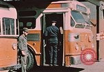 Standbild Alaskan Menschen Anchorage Alaska USA, 1954, aus Sekunde 40 historischem Filmmaterial Videoclip 65675035002