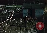 Immagine di Uomo in Alaska Matanuska Valley Alaska USA, 1953, secondo 33 filmato di repertorio 65675035004