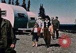 Standbild Lake Louise Fischerei Camp Lake Louise Alaska USA, 1954, aus Sekunde 23 historischem Filmmaterial Videoclip 65675035022