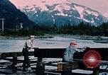 Image les travailleurs Portage Alaska USA, 1954, de la seconde 4 séquences d'archives historiques vidéo 65675035023