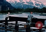 Image les travailleurs Portage Alaska USA, 1954, de la seconde 7 séquences d'archives historiques vidéo 65675035023