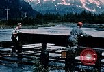 Image les travailleurs Portage Alaska USA, 1954, de la seconde 14 séquences d'archives historiques vidéo 65675035023