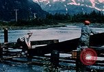Image les travailleurs Portage Alaska USA, 1954, de la seconde 19 séquences d'archives historiques vidéo 65675035023