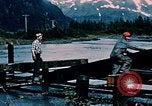 Image les travailleurs Portage Alaska USA, 1954, de la seconde 21 séquences d'archives historiques vidéo 65675035023