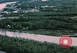 Standbild Luftaufnahmen von Nenana und Umgebung Alaska Nenana Alaska USA, 1954, aus Sekunde 4 historischem Filmmaterial Videoclip 65675035024