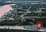 Standbild Luftaufnahmen von Nenana und Umgebung Alaska Nenana Alaska USA, 1954, aus Sekunde 27 historischem Filmmaterial Videoclip 65675035024