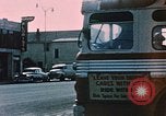 Standbild stadtbus anchorage Anchorage Alaska USA, 1954, aus Sekunde 4 historischem Filmmaterial Videoclip 65675035026