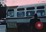 Standbild stadtbus anchorage Anchorage Alaska USA, 1954, aus Sekunde 10 historischem Filmmaterial Videoclip 65675035026