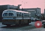 Standbild stadtbus anchorage Anchorage Alaska USA, 1954, aus Sekunde 18 historischem Filmmaterial Videoclip 65675035026