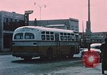 Standbild stadtbus anchorage Anchorage Alaska USA, 1954, aus Sekunde 19 historischem Filmmaterial Videoclip 65675035026