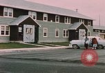 Standbild stadtbus anchorage Anchorage Alaska USA, 1954, aus Sekunde 56 historischem Filmmaterial Videoclip 65675035026