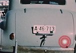 Standbild zivile Auto Kodiak Alaska USA, 1954, aus Sekunde 12 historischem Filmmaterial Videoclip 65675035028