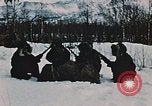 Standbild 105mm Howitzer Alaska Camp Denali USA, 1955, aus Sekunde 37 historischem Filmmaterial Videoclip 65675035032