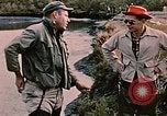Immagine di Gioco operaio Kodiak Alaska USA, 1953, secondo 5 filmato di repertorio 65675035058