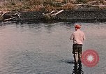 Immagine di Gioco operaio Kodiak Alaska USA, 1953, secondo 26 filmato di repertorio 65675035058