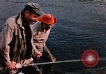 Immagine di Gioco operaio Kodiak Alaska USA, 1953, secondo 46 filmato di repertorio 65675035058