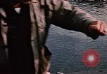 Immagine di Gioco operaio Kodiak Alaska USA, 1953, secondo 52 filmato di repertorio 65675035058