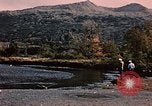 Immagine di Gioco operaio Kodiak Alaska USA, 1953, secondo 58 filmato di repertorio 65675035058
