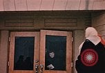 Standbild Alaskan Menschen Fairbanks Alaska USA, 1954, aus Sekunde 14 historischem Filmmaterial Videoclip 65675035062