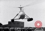 Image VS-300 Helicopter United States USA, 1943, de la seconde 15 séquences d'archives historiques vidéo 65675035076