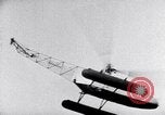 Image VS-300 Helicopter United States USA, 1943, de la seconde 21 séquences d'archives historiques vidéo 65675035076