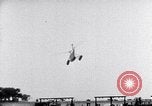 Image VS-300 Helicopter United States USA, 1943, de la seconde 25 séquences d'archives historiques vidéo 65675035076
