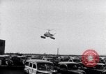 Image VS-300 Helicopter United States USA, 1943, de la seconde 44 séquences d'archives historiques vidéo 65675035076