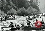 Standbild Five Mile Kanu Rennen Guernewood California USA, 1929, aus Sekunde 25 historischem Filmmaterial Videoclip 65675035083