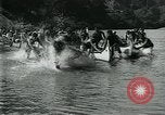 Standbild Five Mile Kanu Rennen Guernewood California USA, 1929, aus Sekunde 54 historischem Filmmaterial Videoclip 65675035083