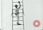 Standbild behinderte Taucher "Miles O' Timmons Pittsburgh Pennsylvania USA, 1929, aus Sekunde 22 historischem Filmmaterial Videoclip 65675035085