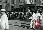 Image Hommes vêtus d'un pyjama mars dans Casey Joy Da parade Mobile Alabama USA, 1929, de la seconde 61 séquences d'archives historiques vidéo 65675035087