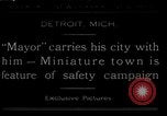 Image ville miniature Detroit Michigan USA, 1930, de la seconde 1 séquences d'archives historiques vidéo 65675035091