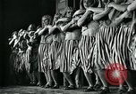 Image Collège de garçons habillés en filles New York City USA, 1930, de la seconde 35 séquences d'archives historiques vidéo 65675035092