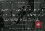 Image mer Bataille de fleurs Villefranche France, 1930, de la seconde 1 séquences d'archives historiques vidéo 65675035097