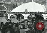 Image mer Bataille de fleurs Villefranche France, 1930, de la seconde 46 séquences d'archives historiques vidéo 65675035097