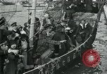 Image mer Bataille de fleurs Villefranche France, 1930, de la seconde 51 séquences d'archives historiques vidéo 65675035097