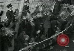 Image mer Bataille de fleurs Villefranche France, 1930, de la seconde 54 séquences d'archives historiques vidéo 65675035097
